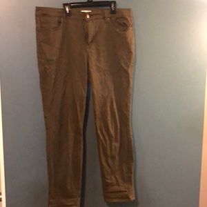 🌟2/$15🌟Jessica Simpson relaxed skinny